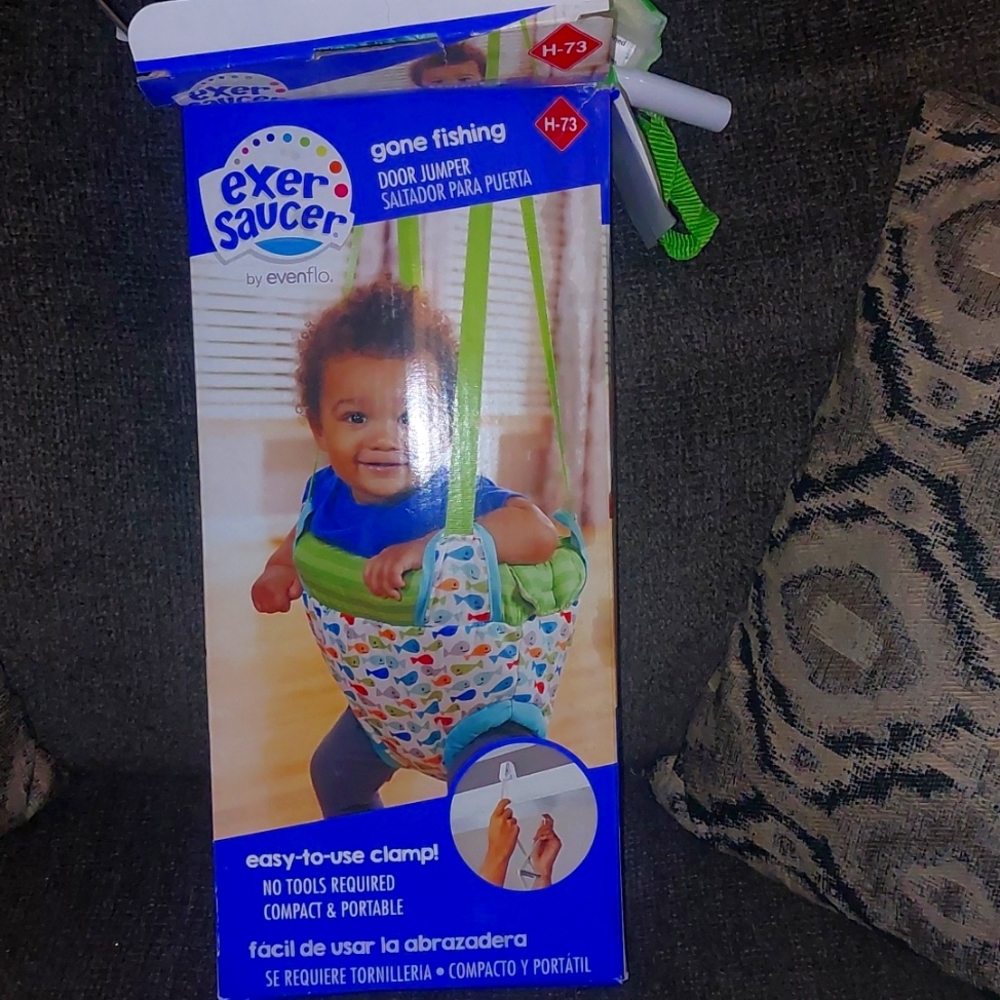 Baby Exersaucer EUC Door Jumper